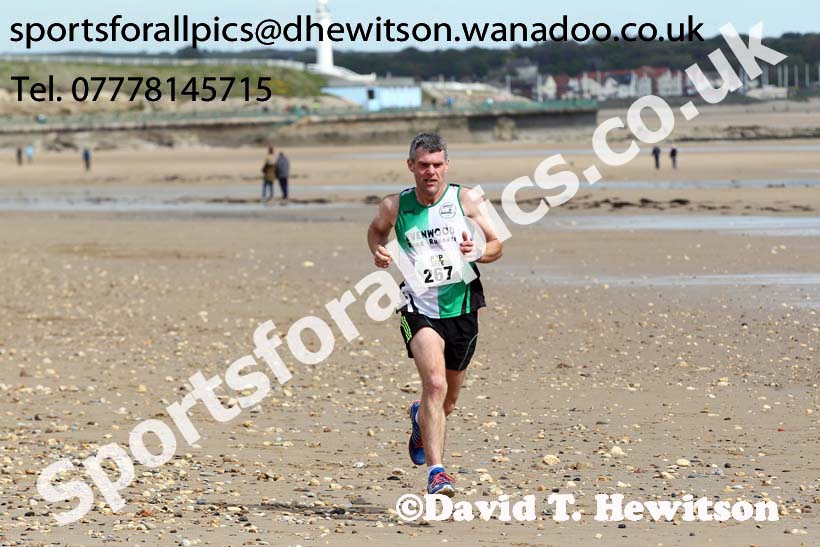 Pier to Pier, South Shields to Roker. Photo: David T. Hewitson/Sports for All Pics